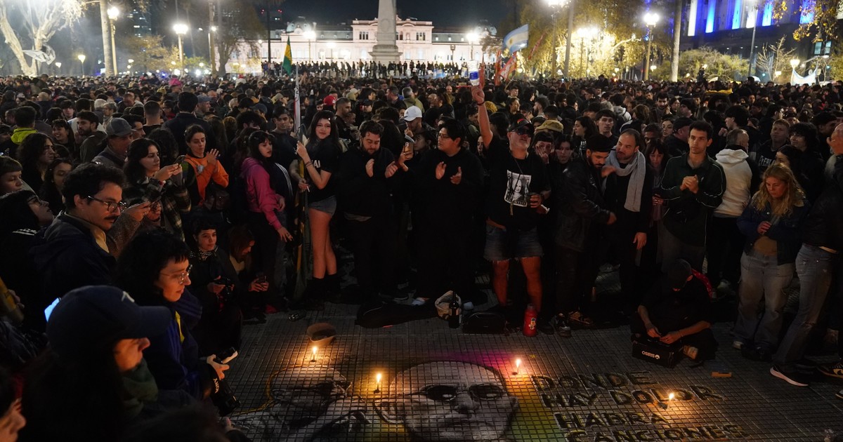 Imagen para el artículo: Muerte del Indio Solari, minuto a minuto: dónde y cuándo será el velorio del líder de Los Redondos, más despedidas y últimas noticias
