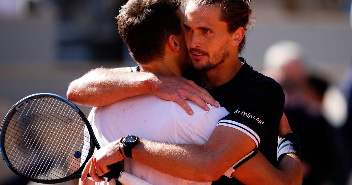 Imagen para el artículo: Roland Garros: Alexander Zverev pudo con Mensik y buscará el primer Grand Slam de su vida ante Flavio Cobolli