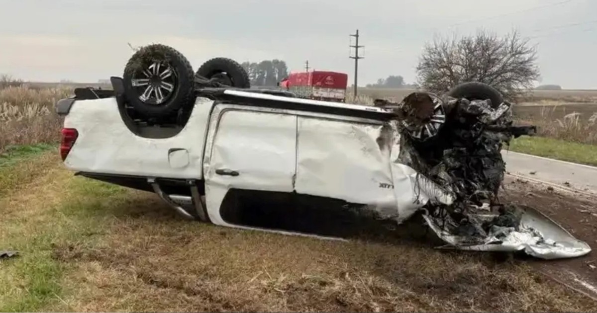 Imagen para el artículo: Dolor en Santa Fe: cuatro muertos en un choque frontal entre una camioneta y un auto