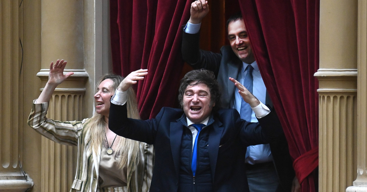 Imagen para el artículo: "Si la Justicia encuentra culpable a Adorni lo echo de una patada": la advertencia de Milei por el escándalo sobre el patrimonio del jefe de Gabinete