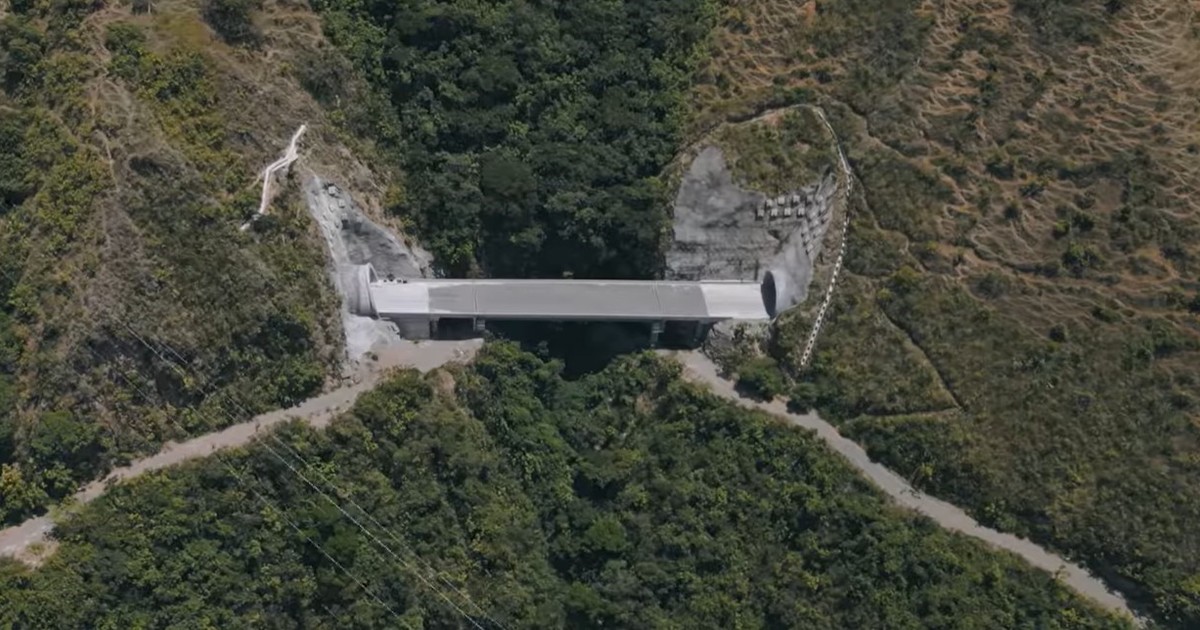Imagen para el artículo: El túnel más largo de América está en Colombia: mide 9,7 kilómetros, cruza la cordillera y demandó una inversión de 500 millones de dólares
