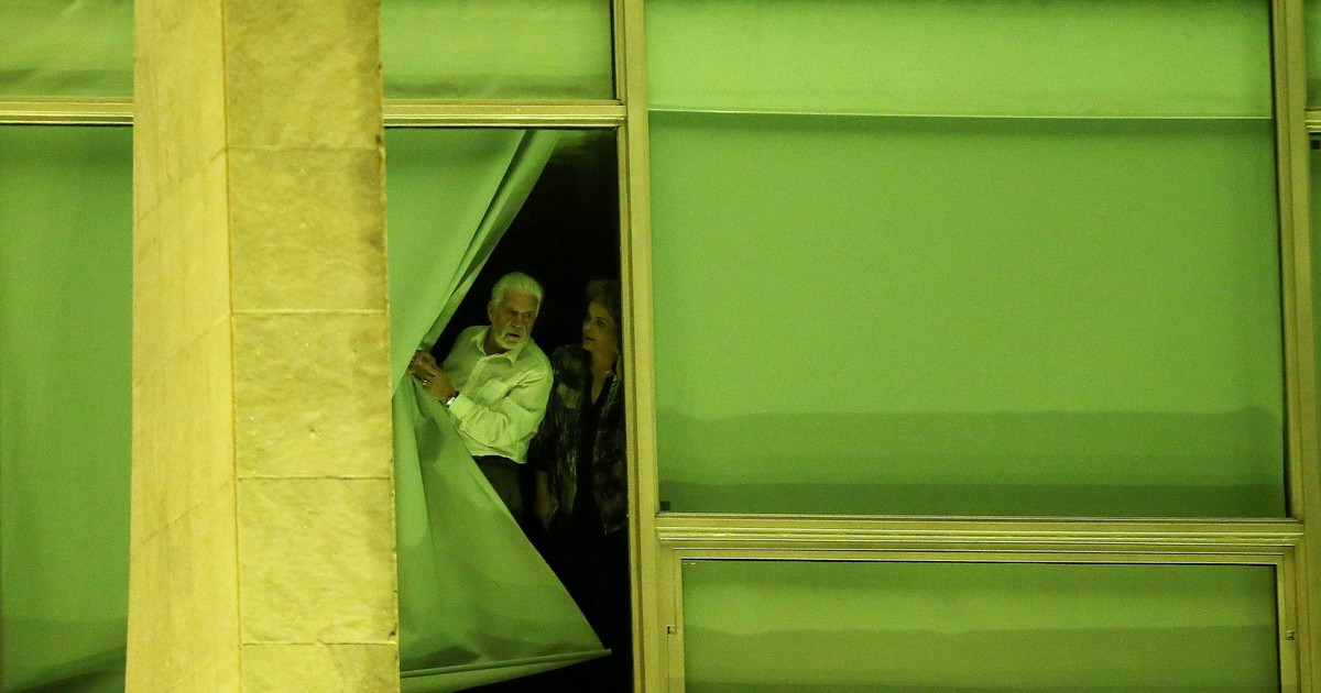 Imagen para el artículo: Brasil: la policía investiga a un histórico del PT y aliado de Lula por los lazos con un escándalo bancario