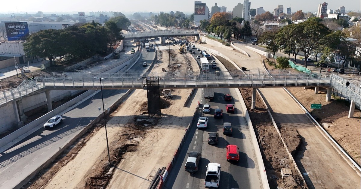 Imagen para el artículo: Cierran la autopista Dellepiane entre el sábado y el domingo: los horarios y los desvíos