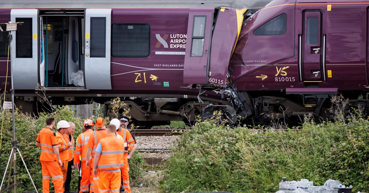 Imagen para el artículo: "La gente lloraba, gritaba": el relato de un pasajero tras el choque de dos trenes al norte de Londres