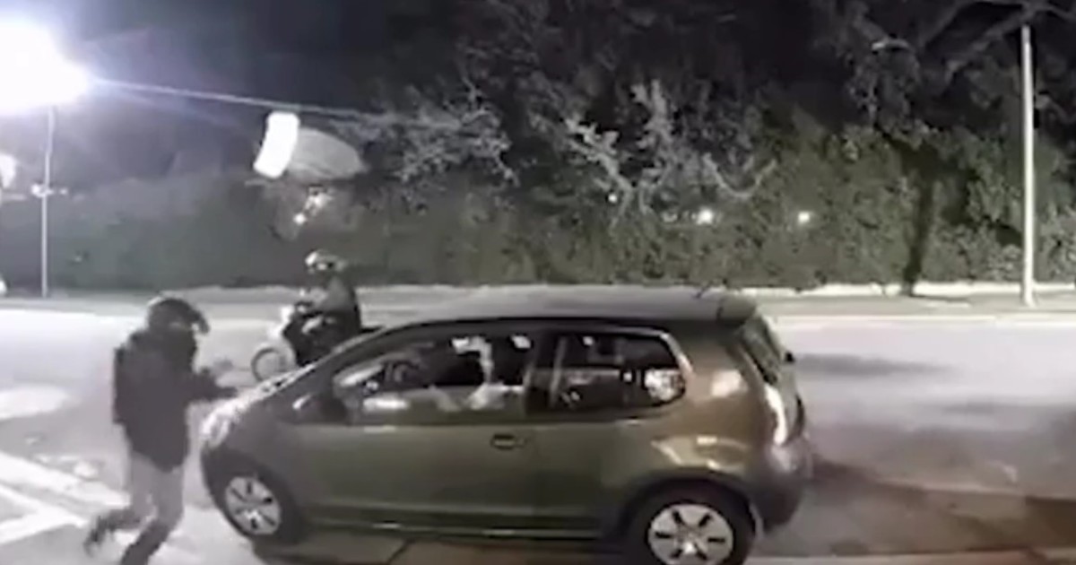 Imagen para el artículo: "Llevate todo", la desesperación de una mujer asaltada por motochorros cuando dejaba a su hijo en la casa de un amigo en Mar del Plata