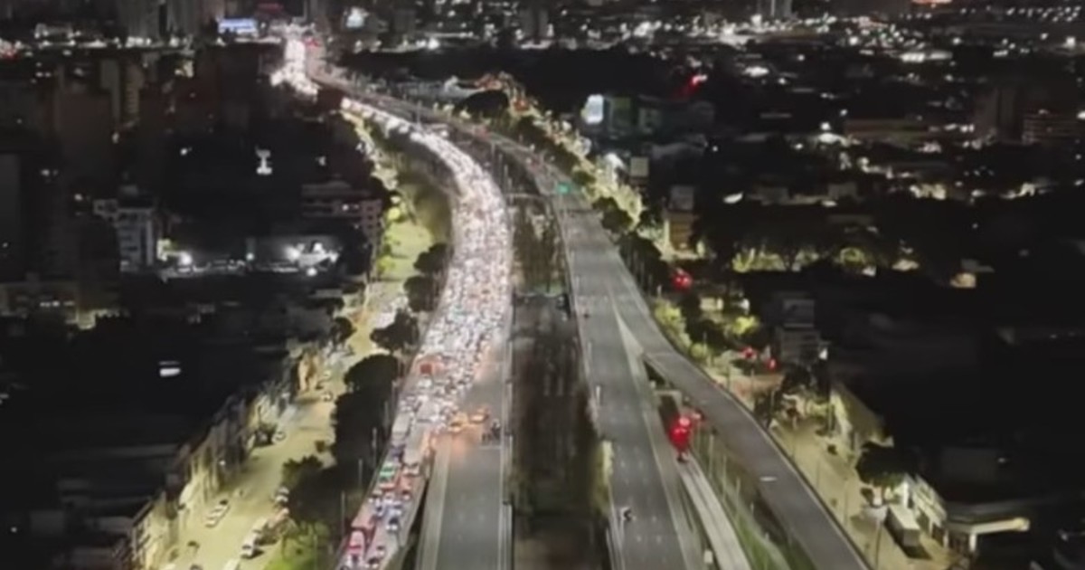 Imagen para el artículo: Tiroteo en la Autopista 9 de Julio Sur: murió un hombre en un presunto intento de robo de una moto