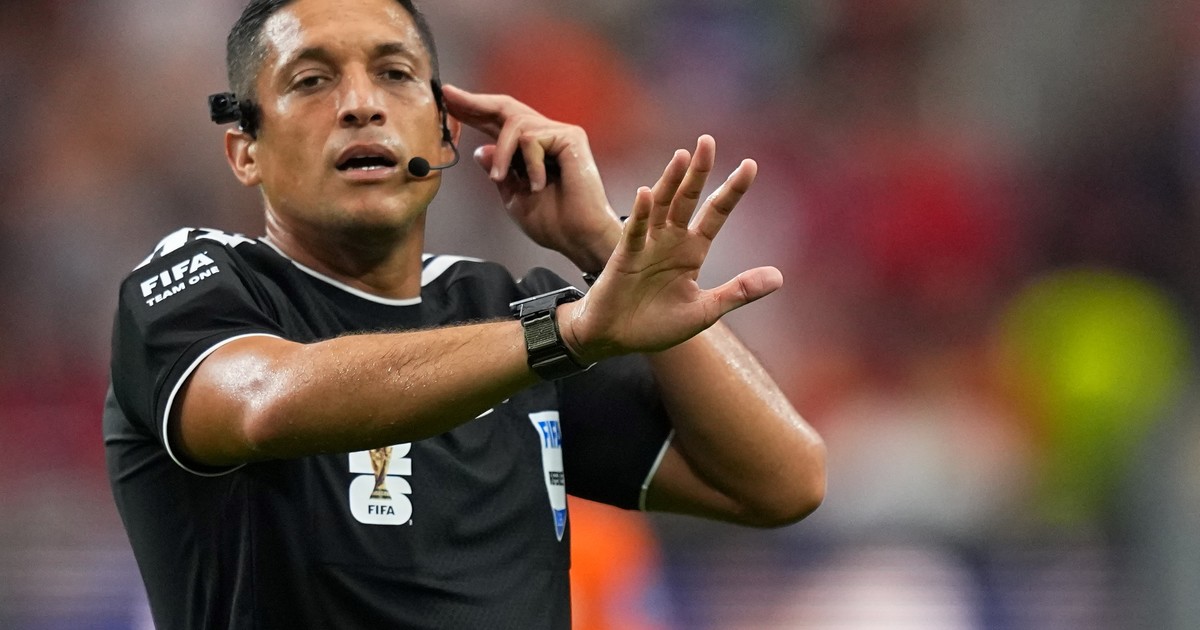 Imagen para el artículo: Los árbitros del Mundial celebran el impacto de las nuevas reglas: qué dijeron de la polémica en Paraguay vs Alemania