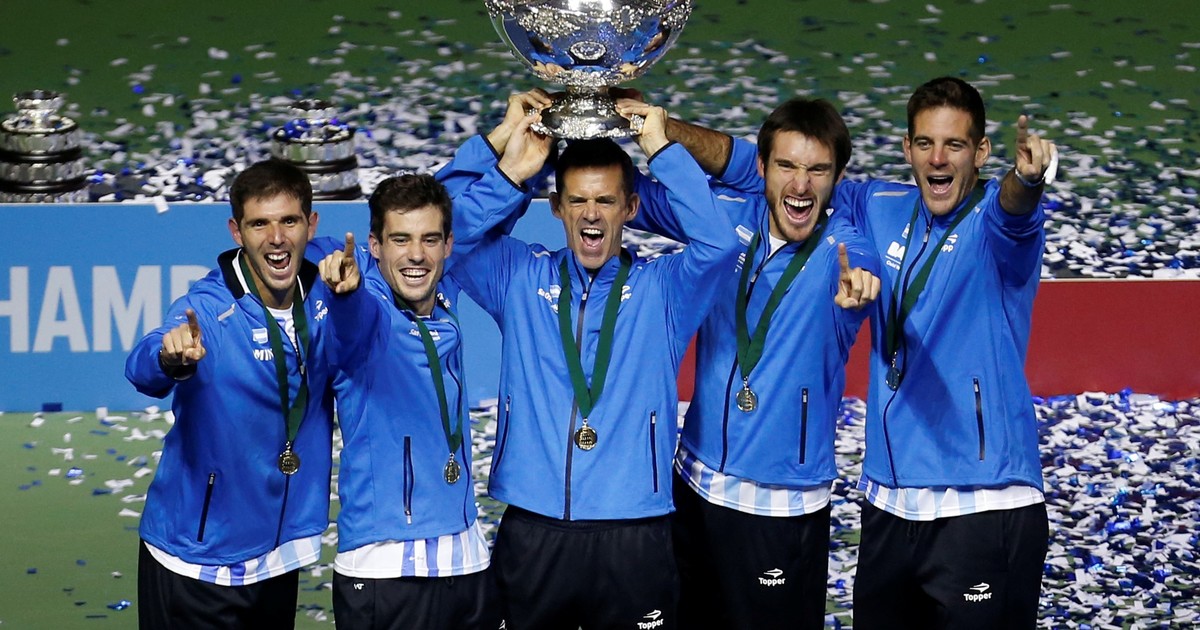 Imagen para el artículo: Diez años después vuelve a reunirse en una exhibición el equipo que le dio a la Argentina la Copa Davis soñada