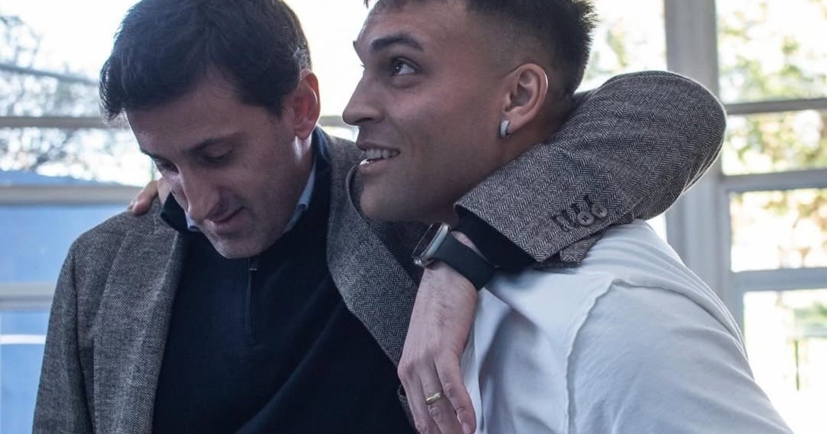 Imagen para el artículo: La expresión de Lautaro Martínez después del pedido de Diego Milito para que vuelva a Racing