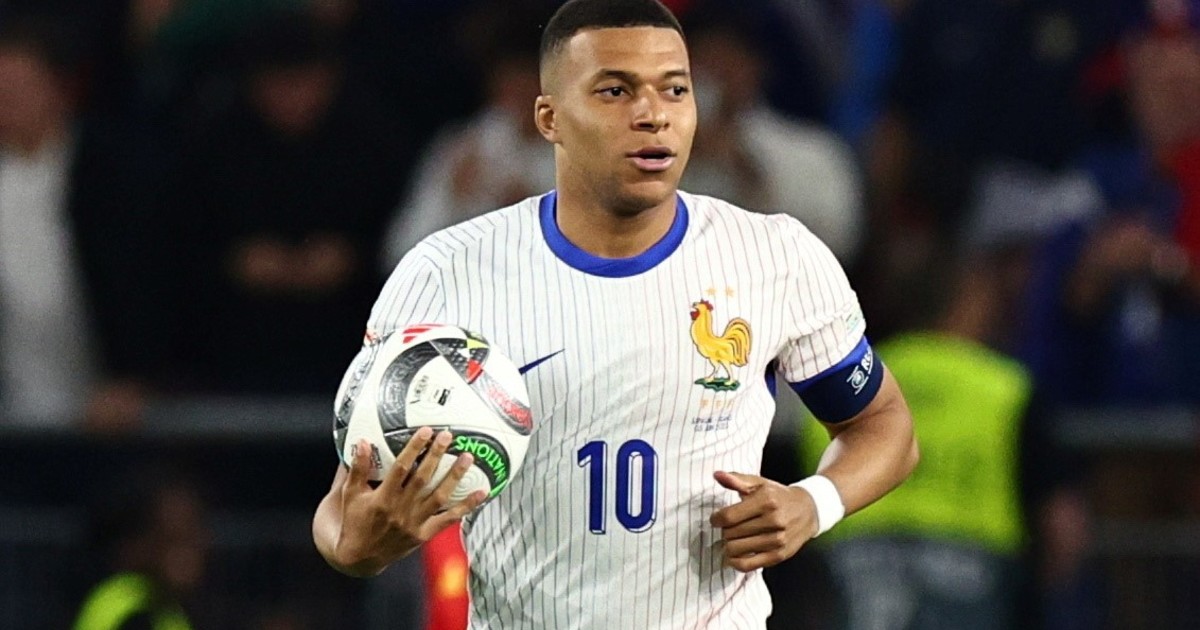 Imagen para el artículo: ¿Qué dijo Mbappé del título de PSG en Champions y quién tiene que ganar el Balón de Oro?