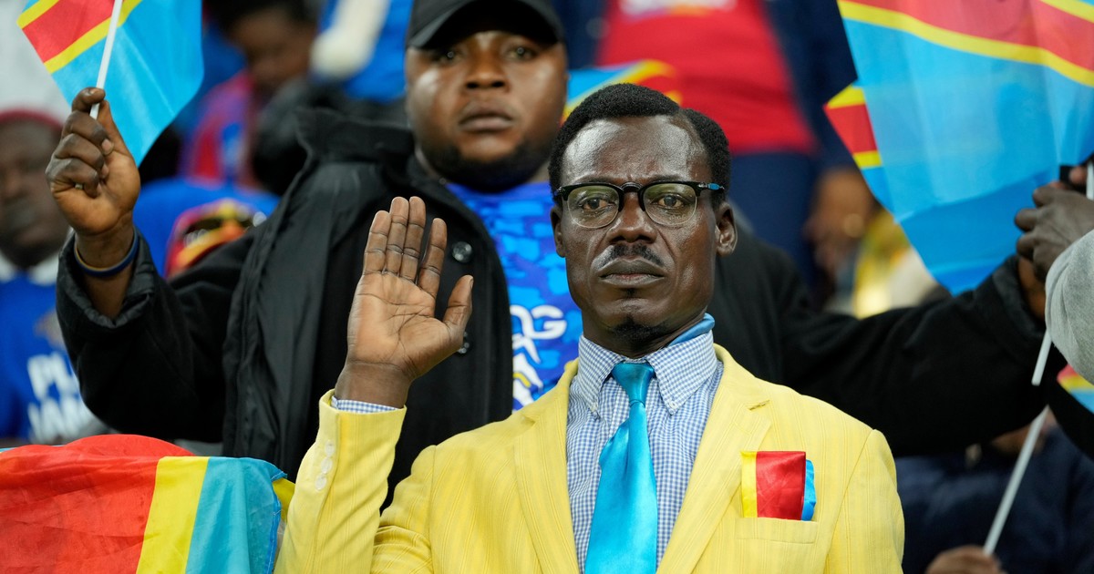 Imagen para el artículo: El hincha más famoso de Congo llegó al Mundial: Lumumba Vea ya está en Guadalajara