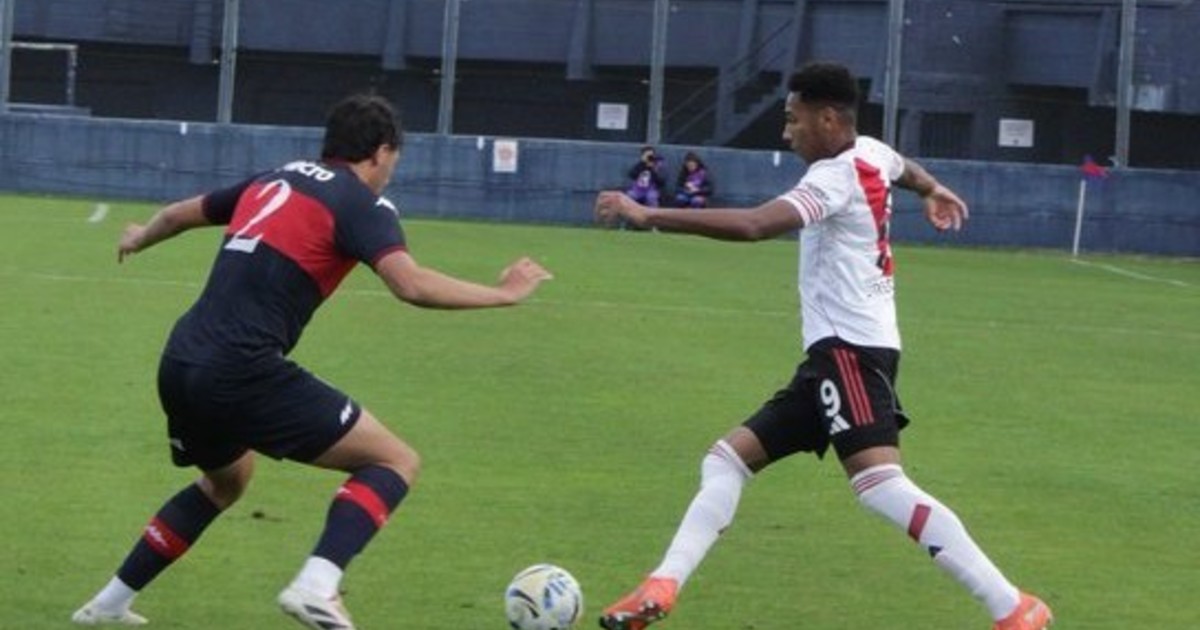 Imagen para el artículo: La Reserva de River volvió al triunfo con un gol del 9 con raíces nigerianas que ya debutó en Primera