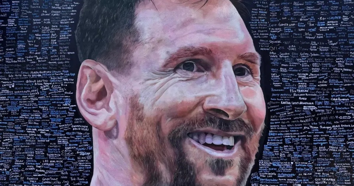 Imagen para el artículo: Hicieron un mural de Messi en Berazategui y Leo les agradeció: "Le iba a dar like, pero preferí grabarles un video"