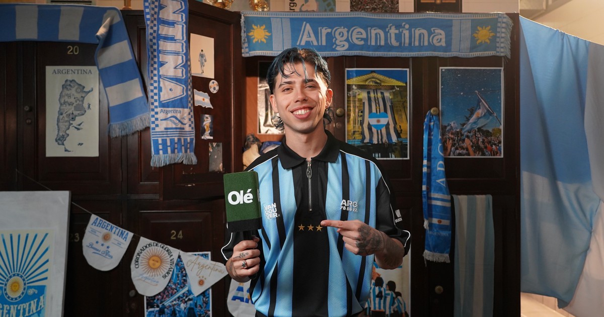 Imagen para el artículo: Luck Ra y su charla futbolera con Olé: el tema dedicado a Messi, su anécdota con Leo y, siendo de la T, felicitaciones a Belgrano
