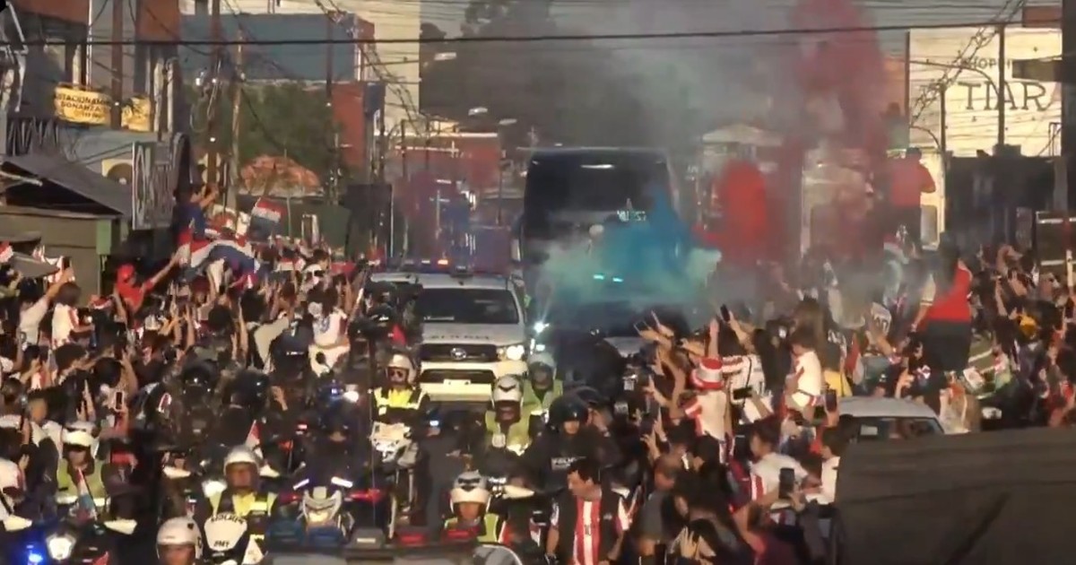Imagen para el artículo: VIDEO: LA LOCURA EN EL TRASLADO DEL MICRO DE PARAGUAY
