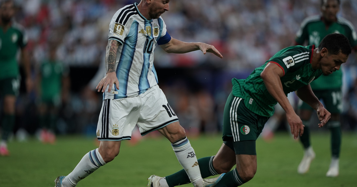 Imagen para el artículo: Argelia se quejó ante la FIFA por el partido con Argentina