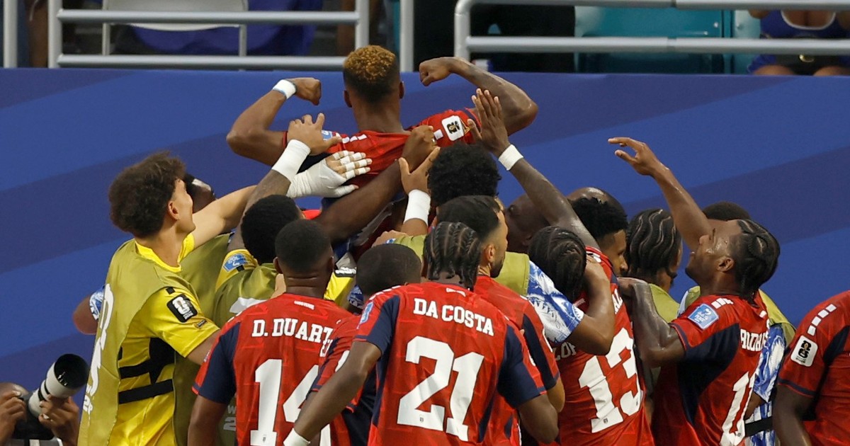 Imagen para el artículo: Video: el tremendo error de Uruguay en el 2 a 2 de Cabo Verde
