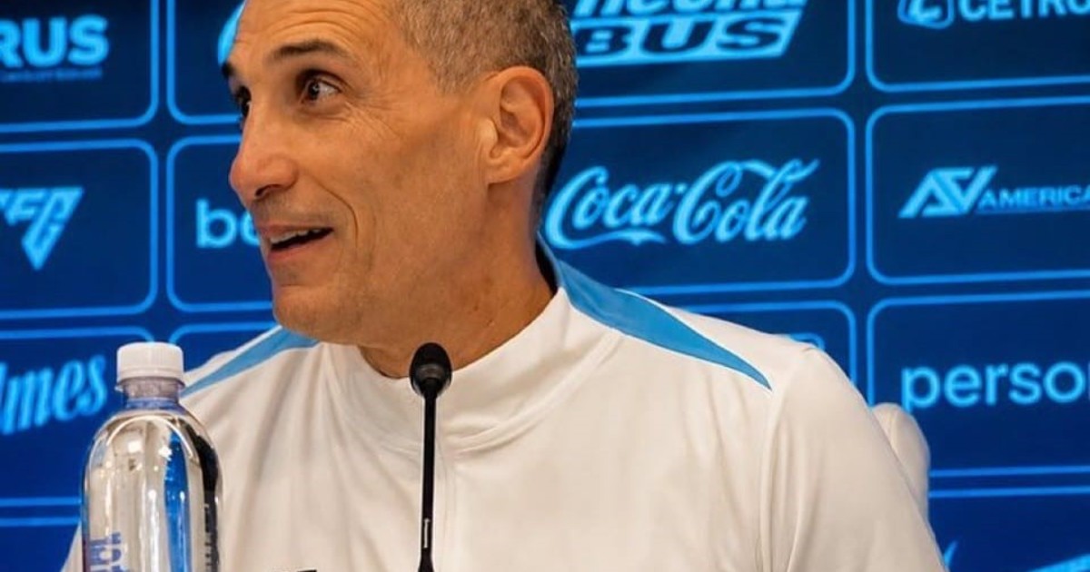Imagen para el artículo: Vojvoda asumió como técnico de Racing:  "siento adrenalina", "la vara está alta" y  "quiero que el equipo vuelva a ser lo que vi"