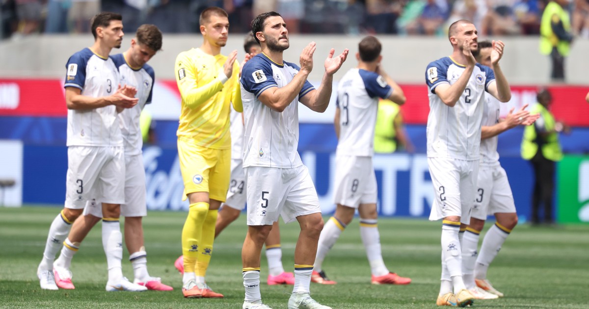 Imagen para el artículo: A qué hora juega hoy Bosnia vs. Qatar y por dónde se puede ver EN VIVO el Mundial 2026